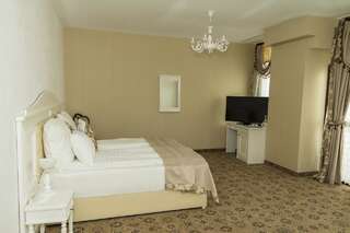 Курортные отели Pik Elegance Плоешти Двухместный номер с 1 кроватью или 2 отдельными кроватями и возможностью посещения спа-салона-6